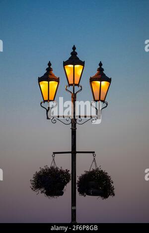 Lampioni vittoriani d'epoca, Bridge of Don, Aberdeen, Scozia Foto Stock