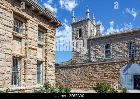 Old Idaho Penitentiary Site in Boise, ID - storico carcere pre-coloniale territorio per i feloni condannati e assassini del 1800 - 1970's, luogo infestato Foto Stock