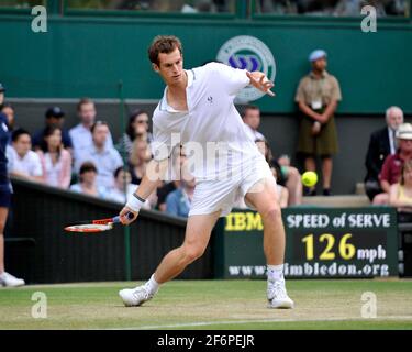 WIMBLEDON 2009 6° GIORNO. 27/6/09. E MURRAY V VIKTOR TROICKI. IMMAGINE DAVID ASHDOWN Foto Stock