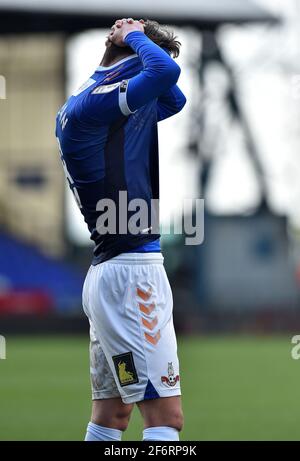 OLDHAM. REGNO UNITO. 2 APRILE: Oldham Athletic's Callum Whelan dopo la partita Sky Bet League 2 tra Oldham Athletic e Stevenage al Boundary Park, Oldham, venerdì 2 aprile 2021. (Credit: Eddie Garvey | MI News) Credit: MI News & Sport /Alamy Live News Foto Stock