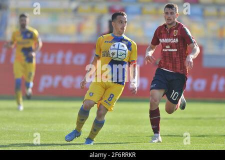 Frosinone, Italia. 02 aprile 2021. Raffaele Maiello giocatore di Frosinone, durante la partita del campionato italiano Serie B tra Frosinone vs Reggiana risultato finale 0-0, partita disputata allo stadio Benito Stirpe di Frosinone. Italia, 02 aprile 2021. (Foto di Vincenzo Izzo/Sipa USA) Credit: Sipa USA/Alamy Live News Foto Stock