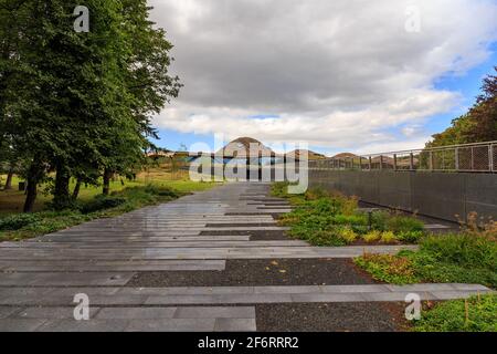 Nuovo centro visitatori presso la distilleria Macallen di Craigellachie, Moray, Scozia, nell'agosto 2018. Foto Stock