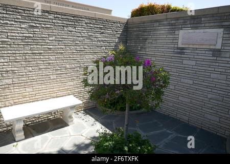 Glendale, California, USA 31 marzo 2021 UNA visione generale dell'atmosfera dell'attore Spencer Tracy's grave al Forest Lawn Memorial Park il 31 marzo 2021 a Glendale, California, USA. Foto di Barry King/Alamy Stock foto Foto Stock