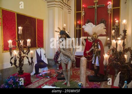 Madrid, Spagna. 02 aprile 2021. Immagini della fraternità del silenzio, chiesa di San Sebastian e San Luis Obispo e chiesa di San Ildefonso. (Foto di Alberto Sibaja/Pacific Press) Credit: Pacific Press Media Production Corp./Alamy Live News Foto Stock