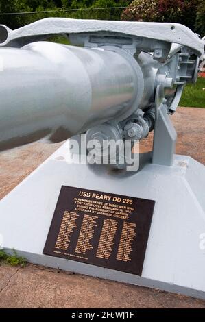 Memoriale della USS Peary sull'Esplanade a Darwin, territorio del Nord, Australia. Il cacciatorpediniere fu affondato qui da aerei giapponesi il 19 febbraio 1942. Foto Stock