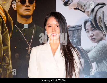 Ahn Ji-Hye, 1 aprile 2021 : l'attrice sudcoreana Ahn Ji-Hye pone per i fotografi durante un'anteprima stampa di un film coreano 'Slate' in un cinema a Seoul, Corea del Sud. 'Slate' è un film d'azione fantasy sudcoreano che uscirà il 08 aprile 2021. Credit: Lee Jae-Won/AFLO/Alamy Live News Foto Stock