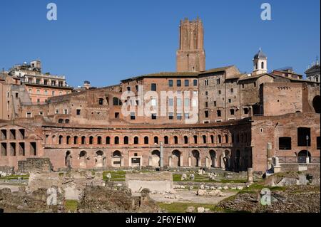 Roma. Italia. Mercati di Traiano (mercati di Traiano), Forum di Traiano (Foro di Traiano). Trajan's Market è stato inaugurato nel 113 DC, e probabilmente bu Foto Stock