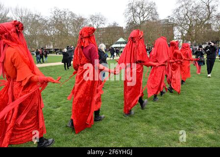 Londra, Regno Unito. 3 Aprile 2021. Uccidete i manifestanti Bill nel centro di Londra. Manifestanti a Hyde Park. Credit: Matthew Chpicle/Alamy Live News Foto Stock