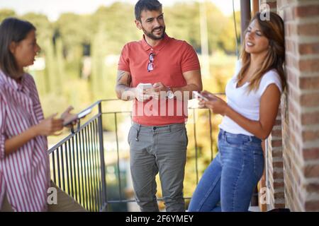 Gruppo di studenti in pausa Foto Stock