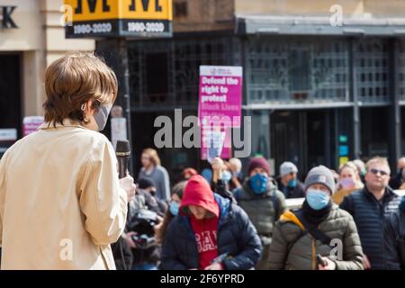 Newcastle upon Tyne UK: 3 aprile 2021: Uccidete la protesta di Bill per il diritto di protestare a Newcastle, Inghilterra settentrionale. Dimostrazione pacifica con allontanamento sociale Foto Stock