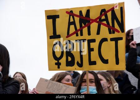 Londra, Regno Unito. 3 Apr 2021. La protesta di "uccidere il Bill", unita per il diritto di protestare nel giorno nazionale di azione contro il poliziotto Bill. Credit: Loredana Sangiuliano/Alamy Live News Foto Stock