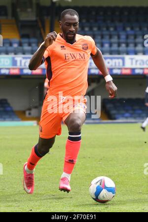 Southend, Regno Unito. 03 Apr 2021. SOUTHEND, INGHILTERRA - APRILE 03: GIME Toure di Carlisle Unito durante la Sky Bet League due tra Southend United e Carlisle Uniti al Roots Hall Stadium, Southend, Regno Unito il 03 Aprile 2021 Credit: Action Foto Sport/Alamy Live News Foto Stock