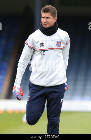 Southend, Regno Unito. 03 Apr 2021. SOUTHEND, INGHILTERRA - APRILE 03: Steve Collis Capo di portiere durante la Sky Bet League due tra Southend United e Carlisle United al Roots Hall Stadium, Southend, Regno Unito il 03 Aprile 2021 Credit: Action Foto Sport/Alamy Live News Foto Stock