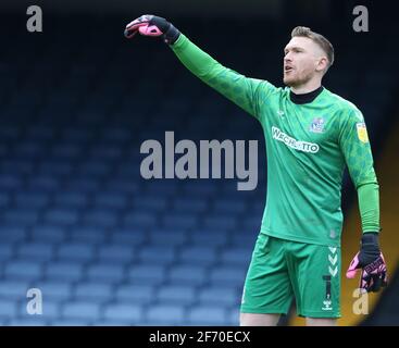 Southend, Regno Unito. 03 Apr 2021. SOUTHEND, INGHILTERRA - APRILE 03: Mark Oxley of Southend United durante Sky Bet League Two tra Southend United e Carlisle United al Roots Hall Stadium, Southend, Regno Unito il 03 Aprile 2021 Credit: Action Foto Sport/Alamy Live News Foto Stock