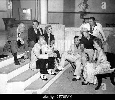 LOUIS CALHERN JAMES MASON JOHN GIELGUD GREER GARSON Director JOSEPH L. MANKIEWICZ MARLON BRANDO EDMUND o'BRIEN e DEBORAH KERR su set prova candid durante le riprese del regista JULIUS CAESAR 1953 JOSEPH L. MANKIEWICZ esecuzione William Shakespeare costumi Herschel McCoy Miklos Rozeman Golsa John Mousyn Foto Stock