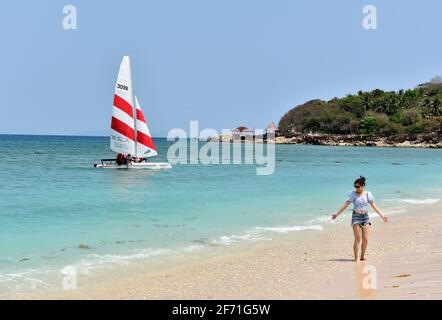 Sanya, Provincia di Hainan, Cina. Panoramica Isola di Wuzhizhou Foto Stock