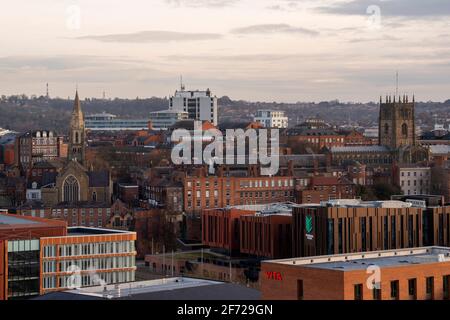 Nottingham City, vista dal tetto dello sviluppo di Unity Square. Nottinghamshire Inghilterra Regno Unito Foto Stock