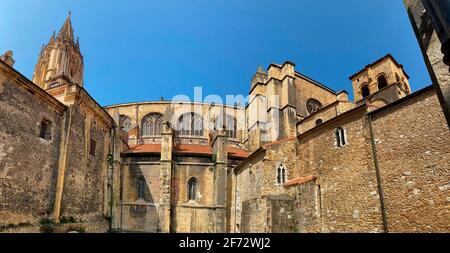 La Cattedrale di Oviedo, Spagna, fu fondata dal re Fruela I delle Asturie nel 781 d.c. e si trova nell'Alfonso II square. Foto Stock