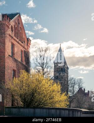 Lund e la casa medievale dei Re (Kungshuset) a Lund Svezia in primavera Foto Stock