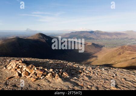 Coledale dalla cima di Crag Hill, nel Distretto dei Laghi inglesi Foto Stock