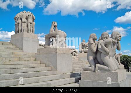 Oslo, Norvegia - 21 giugno 2009: Scultura in pubblico Vigeland Park aka Frogner Park Foto Stock