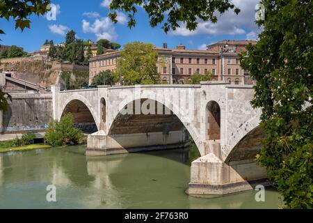 Ponte Principe Amedeo Savoia Aosta (Ponte Principe, Ponte PASA) sul Tevere a Roma, Italia Foto Stock