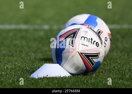 Swansea, Regno Unito. 05 aprile 2021. EFL Sky Bet Championship Mitre delta max match ball a Swansea, UK il 4/5/2021. (Foto di Mike Jones/News Images/Sipa USA) Credit: Sipa USA/Alamy Live News Foto Stock