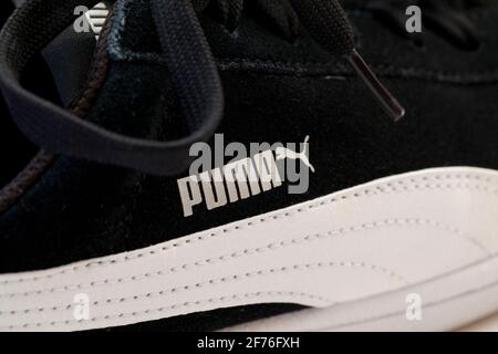 Logo PUMA sulle sneakers - USA Foto Stock