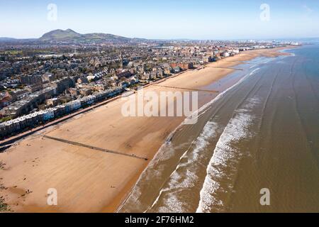 Veduta aerea della spiaggia di Portobello a Portobello, Edimburgo, Scozia, Regno Unito Foto Stock