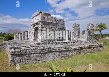 Antiche rovine Maya a Tulum, città murata precolombiana, Quintana Roo, Penisola di Yucatán, Messico Foto Stock