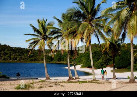 salvador, bahia / brasile - 23 maggio 2015: La gente è vista alla Laguna di Abaete in Salvador. *** Local Caption *** Foto Stock