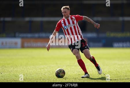 Carl Winchester di Sunderland durante la partita della Sky Bet League One al Weston Homes Stadium di Peterborough. Data immagine: Lunedì 5 aprile 2021. Foto Stock