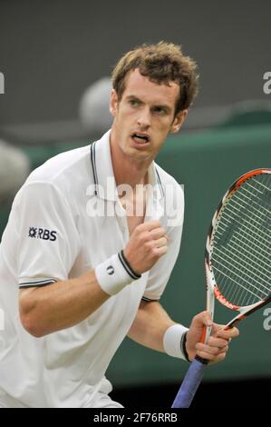 WIMBLEDON 2009 7° GIORNO. 29/6/09. ANDY MURRAY V STANISLAS WAWRINKA. IMMAGINE DAVID ASHDOWN Foto Stock