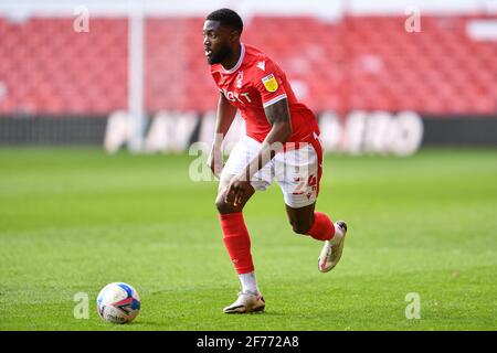 NOTTINGHAM, INGHILTERRA. 5 APRILE: Durante la partita del campionato Sky Bet tra Nottingham Forest e Queens Park Rangers al City Ground, Nottingham, lunedì 5 aprile 2021. (Credit: Jon Hobley | MI News) Credit: MI News & Sport /Alamy Live News Foto Stock