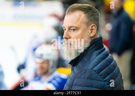 05.04.2021, Langnau im Emmental, Ilfisalle, Lega Nazionale: SCL Tigers - ZSC Lions, Trainer Rikard Groenborg (ZSC) (USCITA Svizzera/Croazia) Foto Stock