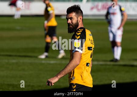 Newport, Regno Unito. 05 aprile 2021. Joe Ledley di Newport County in azione EFL football League Two match, Newport County contro Bolton Wanderers al Rodney Parade di Newport, Galles, lunedì 5 aprile 2021. Questa immagine può essere utilizzata solo per scopi editoriali. Solo per uso editoriale, è richiesta una licenza per uso commerciale. Nessun utilizzo nelle scommesse, nei giochi o nelle pubblicazioni di un singolo club/campionato/giocatore. pic by Lewis Mitchell/Andrew Orchard sports photography/Alamy Live news Credit: Andrew Orchard sports photography/Alamy Live News Foto Stock