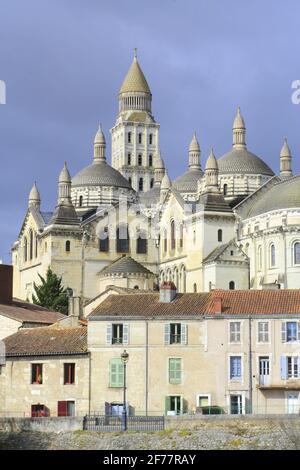 Francia, Dordogna, Perigord Blanc, Perigueux, Cattedrale di Saint Front (XII secolo XIX) sulla strada per Saint Jacques de Compostelle in Francia Foto Stock