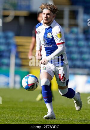 Blackburn, Regno Unito. 5 Aprile 2021. Harvey Elliott di Blackburn Rovers durante la partita del campionato Sky Bet a Ewood Park, Blackburn. Data immagine: 5 aprile 2021. Il credito immagine dovrebbe essere: Andrew Yates/Sportimage Credit: Sportimage/Alamy Live News Foto Stock