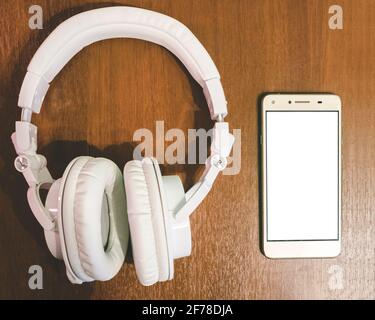 Home music studio Workplace mockup chroma key copy pace cuffie distribuzione audio online dell'app speakers Foto Stock