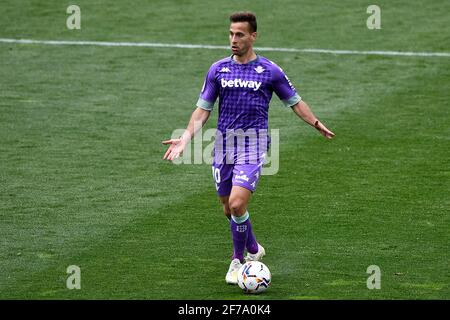 ELCHE, SPAGNA - 4 APRILE: Canales di Real Betis durante la Liga Santander partita tra Elche CF e Real Betis all'Estadio Manuel Martinez Valero ON Foto Stock