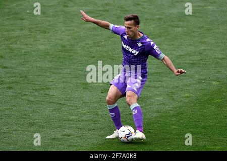 ELCHE, SPAGNA - 4 APRILE: Canales di Real Betis durante la Liga Santander partita tra Elche CF e Real Betis all'Estadio Manuel Martinez Valero ON Foto Stock