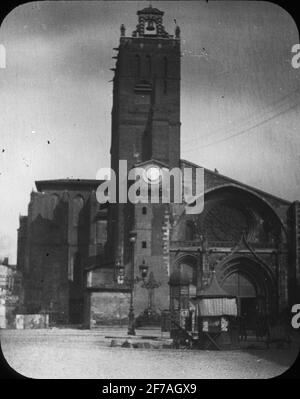 Icona SkiopT con motivi della Cattedrale Cathédrale Saint-Étienne de Toulouse.l'immagine è stata conservata in cartone etichettato: Höstesan 1907. Tolosa 7.n. 17 XIII. Testo sull'immagine: 'St. Etienne 1230'. Foto Stock