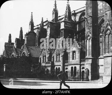 Icona SkiopT con motivi della Cattedrale Saint-André a Bordeaux.l'immagine è stata memorizzata in cartone contrassegnato: Höstesan 1907. Helsingborg 3. Goteborg 1. Copenaghen 2. N: 3. Testo sull'immagine: 'Cattedrale di Sant'André'. Foto Stock