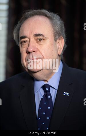 Aberdeenshire, Scozia, Regno Unito. 6 Apr 2021. NELLA FOTO: Alex Salmond, leader del Partito Alba ed ex primo Ministro della Scozia ed ex leader del Partito Nazionale Scozzese (SNP), ha parlato di un'intervista con Good Morning Britain (GMB) sul lancio del Partito Alba e sull'anniversario della Dichiarazione di Arbroath. Credit: Colin D Fisher Credit: Colin Fisher/Alamy Live News Foto Stock