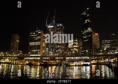 Skyline di Sydney di notte, Australia Foto Stock