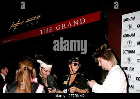 New York, NY, Stati Uniti. 31 ottobre 2006. Atmosfera al Gotham Magazine Halloween Costume Bash ospitato dal vincitore dell'Oscar Rachel Weisz al Grand. Credito: Steve Mack/Alamy Foto Stock