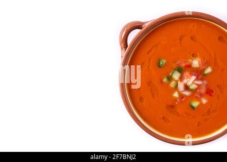 Zuppa di gazpacho in vasetto isolato su sfondo bianco Foto Stock