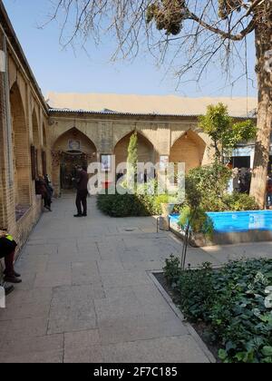 shiraz, iran - 29 aprile 2019: foto turistica bellissimo santuario di hafez shirazi Foto Stock