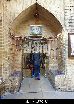 shiraz, iran - 18 aprile 2019: foto di oggetti antichi nella città di shiraz Foto Stock