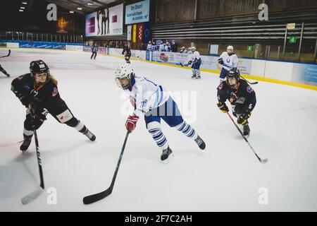 Copa de la Reina Hockey Hielo Femenino: Majadahonda 5-2 CH Txuri Urdin 04 abr 2021 El SAD Majadahonda se ha impuesto por 5-2 al Txuri Urdin en la Copa Foto Stock